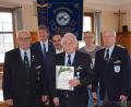 Bild: bö
Die Bayerische Kameraden- und Soldatenvereinigung (BKV) hatte zur Bezirksversammlung nach Fichtenhof eingeladen (von links): Bezirksvorsitzender Josef Hartinger, Landratsstellvertreter Michael Rischke, Dario Vidojkovic (VDK), der Jubilar Erwin Biersl, 2. Bürgermeister Heinz Haubner und Josef Hauer (stellvertretender Bezirksvorsitzender).