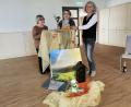 Bild: Portner
Das Team vom Trauercafé "Regenbogenbrücke" mit Rita Reiter (von links), Rita Köppl und Manuela Singer-Bartos erwartet die Teilnehmer.