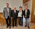 Bild: meu
Bei der Auszeichnung (von links): Vorsitzender Daniel Meuler, Dieter Michel, Brigitte Lutter und Kreisvorsitzender Peter Niebler.