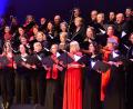 Bild: Kunz
Der Weidener Kammerchor verzaubert das Publikum in der Max-Reger-Halle mit seiner Interpretation des Spirituals "Witness".