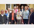 Bild: Vogl/exb
Geistlicher Beirat Pfarrer Alfons Kaufmann (links), Diözesanvorsitzende Martha Bauer (rechts) und Vorsitzende Angelika Vogl (Zweite von links) gratulierten den geehrten Jubilarinnen.