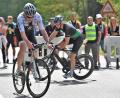 Bild: Büttner, Gerhard
Einmal wenden, bitte: Beim Weidener Triathlon galt es, neben dem Schwimmen und Laufen auch kräftig in die Pedalen zu treten.