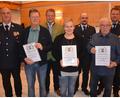 Bild: jr
Jahrzehntelang treuer Mitglieder ehrte die Feuerwehr Pechofen. Im Bild (von links) Kreisbrandmeister Wolfgang Wedlich, Anton Haberkorn, Bürgermeister Stefan Grillmeier, Petra Bäuml, Kommandant Thomas Zintl, Josef Schedl und Vorsitzender Matthias Lindinger.
