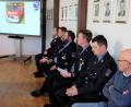 Bild: do
Uniformiert und in doppelter Truppstärke verfolgten die Sassenreuther Brandschützer im Sitzungssaal des Kirchenthumbacher Rathauses die Entscheidung des Marktrats zur Anschaffung eines neuen Löschfahrzeugs.