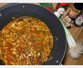 Bild: Michael Schiffer
Der Geschmack Asiens: Die Peking-Suppe hat ein sauer-scharfes Aroma.
