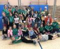 Bild: ct
Große Freude bei den Turnerkindern des 1. FC Schlicht und den Verantwortlichen. Hinten (ganz links) Carolin Schreiner, (ab Mitte von links) Nicole Kredler, FCS-Kassier Andrea Weiß, Gudrun Quarder, Barbara Frank, Veronika Pröls, Elfriede Kredler und Stefanie Fink-Gradl.