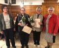 Bild: Lisa Bauer/exb
Frauenbund-Vorsitzende Monika Bösl (links) und Bezirksleiterin Angelika Vogl (rechts) gratulierten Emma Hildebrand und Erna Scheiber (Zweite und Dritte von links).
