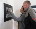 Bild: prh
Absolut sehenswert ist die Jubiläumsausstellung des Fotoklubs Flossenbürg zum 50-jährigen Bestehen. Zu den historischen Bildern gehörten auch Luftaufnahmen von Flossenbürg und Floß.