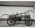 Bild: Archiv FFW Kürmreuth/wku
Auch die alte Saugdruckspritze feiert ihr 125-jähriges Jubiläum. Sie steht im alten Feuerwehrhaus der FFW Kürmreuth, das ebenfalls 125 Jahre alt ist.