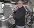Bild: jr
Küchenchef Konrad Maierhöfer war 30 Jahre lang Küchenchef in den Stiftlandwerkstätten St. Elisabeth. Von einst 40 Essen wurde die Zahl auf 1400 Mahlzeiten pro Tag gesteigert.