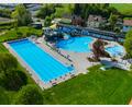 Archivbild: Drone-Pics/exb
Das Egrensis-Freibad Waldsassen öffnet diesen Samstag. Auch in der Nachbarstadt Mitterteich startet die Freibad-Saison am 20. Mai.