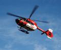 Symbolbild: Matthias Balk/dpa/Symbolbild
Ein Rettungshubschrauber setzt zur Landung an.