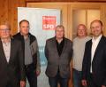 Bild: mrr
SPD-Ortsvorsitzender Georg Söldner (von links), die Delegierten Josef Hollweck und Ludwig Stiegler sowie Dritter Bürgermeister Gerhard Schnabel und Ehrengast Hans Ram, Ensdorfs Bürgermeister