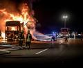 Bild: Kreisbrandinspektion Main-Spessart
Ein Sattelzug hat aus zunächst unbekannter Ursache auf der Autobahn 3 auf Höhe der Anschlusstelle Marktheidenfeld (Landkreis Main-Spessart) gebrannt.