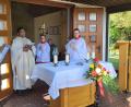 Bild: mab
An der Kapelle zelebrierte Pfarrvikar Sabu Sebastian Valiaparambil den Gottesdienst.