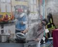 Bild: Stephan Huber
Die Mutter von Marco löscht einen Fettbrand im Brandschutz-Theater.