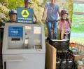 Bild: Commerzbank/exb
Der neue Commerzbank-Geldautomat in Tirschenreuth steht Kunden im Markgrafen Getränkemarkt im Mitterweg 1 zur Verfügung.