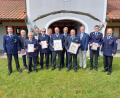 Bild: Peter Schießl/exb
Ehrungen standen bei der Jahreshauptversammlung der Feuerwehr Wölsendorf im Mittelpunkt. Das Bild zeigt (von links): Christian Böckl, Erich Saffert, Erich Hunger, Fridolin Rauch, Rudi Pflamminger, Richard Fröhlich, Joachim Schießl, Martin Hösl, Hans-Jürgen Schießl, Franz Grabinger, Sebastian Schad und Peter Schießl.