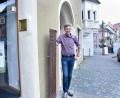 Bild: Stephan Huber
Weil das Sanitätshaus in die Arkaden umgezogen ist, wurde in der Rosenberger Straße 12 Platz für die Buchhandlung von Ralf Volkert. Der ehemalige "Kornkistl"-Laden gleich rechts nebenan steht jedoch weiterhin leer.