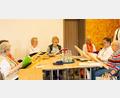 Bild: Welnhofer/exb
Die Veeh-Hafen-Gruppe im Schwarzachtal unterhielt die Gäste bei der AWO Familienfeier im Mehrgenerationentreff.