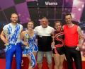 Bild: Antonia Schmid/exb
Das Foto zeigt den Heimtrainer Bernd Peter (Mitte), sowie Anna Kodalle und Lukas Kodalle (Links) und Antonia Schmid und Dominik Stubenvoll (Rechts).