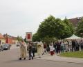 Bild: ads
Die Besucher der Feldmesse anlässlich des Pfarrfestes am Vitusheim erwartete heuer erstmals eine beeindruckende Sternenprozession in alle vier Himmelsrichtungen.