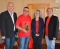 Bild: jr
Seit 35 Jahren Mitglied im SPD-Ortsverein Pechbrunn-Groschlattengrün ist Andreas Forschepiepe (Zweiter von links). Es gratulierten seine Frau und Ortsvorsitzende Isgard Forschepiepe sowie Kreisvorsitzender Uli Roth (links) und Landtagskandidat Karl Georg Haubelt.