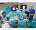 Bild: Klinikum Fichtelgebirge/exb
Dr. Alexander Kugler, Leitender Arzt der Klinik für Urologie am Klinikum Fichtelgebirge, setzt den „Aquabeam“ ein.