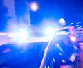 Symbolbild: Christophe Gateau/dpa/Symbolbild
Ein 16-Jähriger und ein 18-Jähriger haben in Schwandorf Böller auf einen Streifenwagen geworfen.