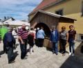 Bild: gz
Die Quartiermanagerinnen Evi Hofmann aus Parkstein, Petra Brenner aus Eslarn und Beate Ott aus Neualbenreuth (von rechts) freuten sich auf das erste Treffen in Eslarn.