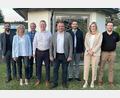 Bild: bgm
Der Leuchtenberger Bürgermeister Anton Kappl (Fünfter von links) bleibt als Kreisvorsitzender an der Spitze der Kommunalpolitischen Vereinigung.