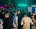 Bild: gz
Nach Einbruch der Dunkelheit füllt sich das Areal bei der Beach-Party am Freizeitgelände "Atzmannsee".