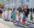 Bild: rgr
Die Gläubigen zogen nach dem Gottesdienst mit der Monstranz durch die Straßen Grafenwöhrs,