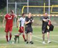 Bild: Hubert Ziegler
Thorsten Baierlein (Mitte), der Trainer des SV Hahnbach, will mit seiner Mannschaft am Samstag noch einmal alles versuchen.