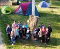 Bild: OGV Teunz/exb
Die Jugendgruppe "Teunzer Weltentdecker" des OGV Teunz übernachten beim Zeltlager im Wühlmausgarten.
