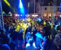 Bild: sne
Viele Gäste aus Nah und Fern feiern zu heißen Beats und kühlen Drinks auf der Dießfurter Beach-Party.