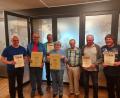 Bild: myd
Der Vorsitzende des Wandervereins Grafenwöhr, Hans Schillig (3. V. re) freute sich, treue Mitglieder mit Ehrenurkunden auszeichnen zu dürfen