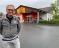 Bild: Stefanie Roth
Harald Eckl hat sein Gebäude in Weiden in der Robert-Bosch-Straße an Netto vermietet. Nun baut Netto nebenan neu. Steht dann die alte Filiale leer?