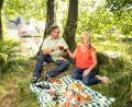 Bild: Georg Neumann/Steinwald-Allianz/exb
Ab sofort werden auf Bestellung Picknick-Körbe zu den Abholstationen am Zipfeltannenfelsen im südlichen Steinwald und zum Abenteuerspielplatz "Polier" in Windischeschenbach geliefert.
