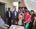 Bild: Eckl/exb
Einige Gratulanten feierten mit Maria Lobinger ihren 104. Geburtstag.