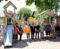 Bild: lep
Alle Beteiligten freuen sich über das gelungene Werk. Die Kinderhauskinder können jetzt wieder im Garten richtig toben.