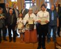Bild: wel
Stellvertretender Landrat Richard Tischler (rechts), Festspielleiter Hans-Werner Habel (Zweiter von rechts), Ehrenvorsitzender Theo Männer (links), ehemaliger Schirmherr Lothar Höher (Zweiter von links), Vorsitzender Manuel Winkler (Vierter von links) sowie Bürgermeister Martin Birner (Sechster von links) freuen sich über die Ehrungen beim Festabend.