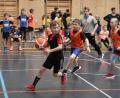 Bild: ref
Mit viel Begeisterung am Ball: Die Schüler der vier Grundschulen traten in der Rudolf-Scheuerer-Halle in Kümmersbruck zum 2. Basketball-Grundschul-Cup an.