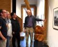 Bild: ubb
Im Kunsthaus sind während der Ausstellungsdauer mehrmals auch die Künstler persönlich vor Ort. Sie erklären gern ihre Ideen und sind für Fragen zu den Motiven offen.