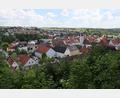 Bild: mrr
Der Markt Rieden feiert sein 700-jähriges Bestehen am 20. und 21. Juli 2024. Rund um die Pfarrkirche Mariä Himmelfahrt soll es hoch hergehen mit Festzelt, Festbetrieb, historischer Musik und buntem Treiben.
