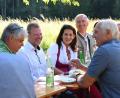 Bild: Pia Regner
Landtagsabgeordneter Harald Schwartz (5.v.r.) begrüßte zum land- und forstwirtschaftlichen Gespräch die bayerische Landwirtschaftsministerin Michaela Kaniber (4.v.l.).