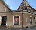 Bild: Petra Hartl
Beim A.K.T. Kunstverein Amberg gibt es eine neue Vernissage mit dem Titel: „Eisbein light“ – ein Künstlerbuch mit acht Originalgrafiken und Texten rund um das Thema Essen und Kochen-