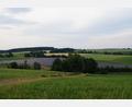 Bild: wel
Die PV-Freiflächenanlage bei Rottendorf ist zügig errichtet worden. Nun wird in Wagnern mit den Bauleitplanungen für drei weitere Flächen begonnen