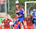 Archivbild: G. Büttner
Am 3. Juni standen die SpVgg SV Weiden und der SV Schwandorf-Ettmannsdorf im Relegations-Rückspiel zur Bayernliga gegenüber (Szene). Bereits am zweiten Spieltag der neuen Saison in der Landesliga Mitte kommt es zur Neuauflage.