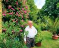 Bild: bsc
Ruhestandsgeistlicher und Blumen- und Naturfreund Siegfried Wölfel feiert am Sonntag sein Goldenes Priesterjubiläum.